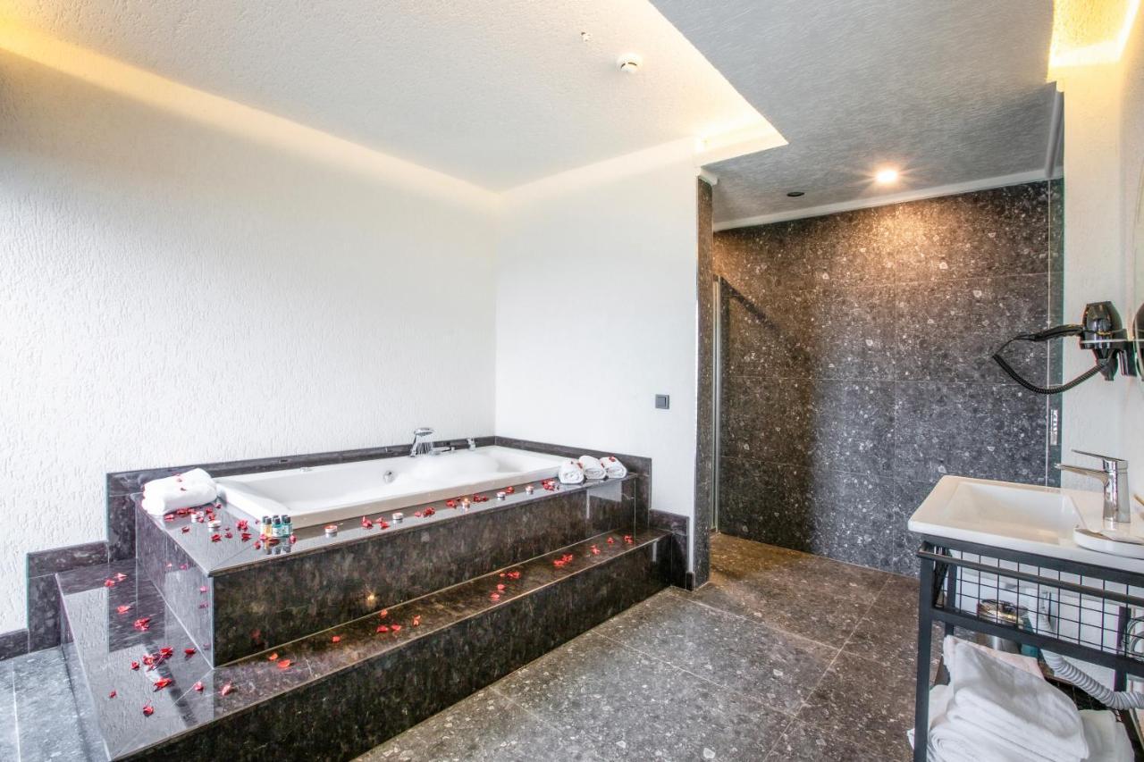 Nehir Otel Pelitli  Bagian luar foto