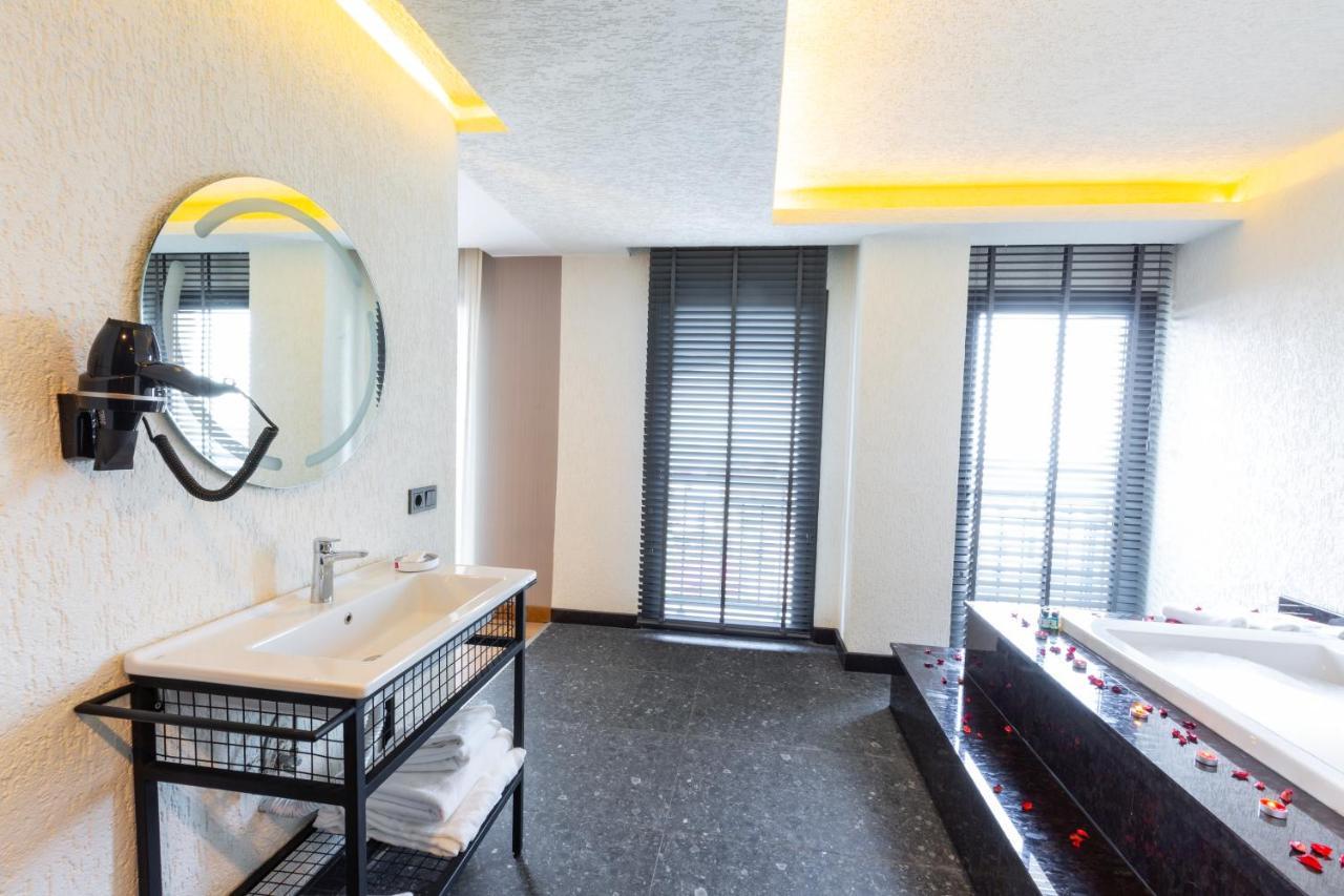 Nehir Otel Pelitli  Bagian luar foto